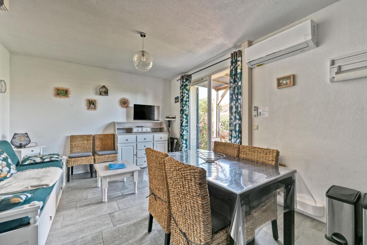 Le Petit Bonheur - Place Parking Privee - Clim - Terrasse - Piscine Partagee - Proche Parc Spirou Saint-Saturnin-lès-Avignon 외부 사진